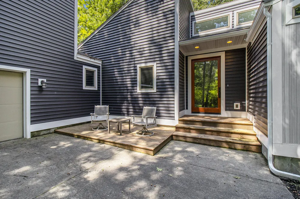 5410 W Oak Ridge Drive Ludington, MI 49431