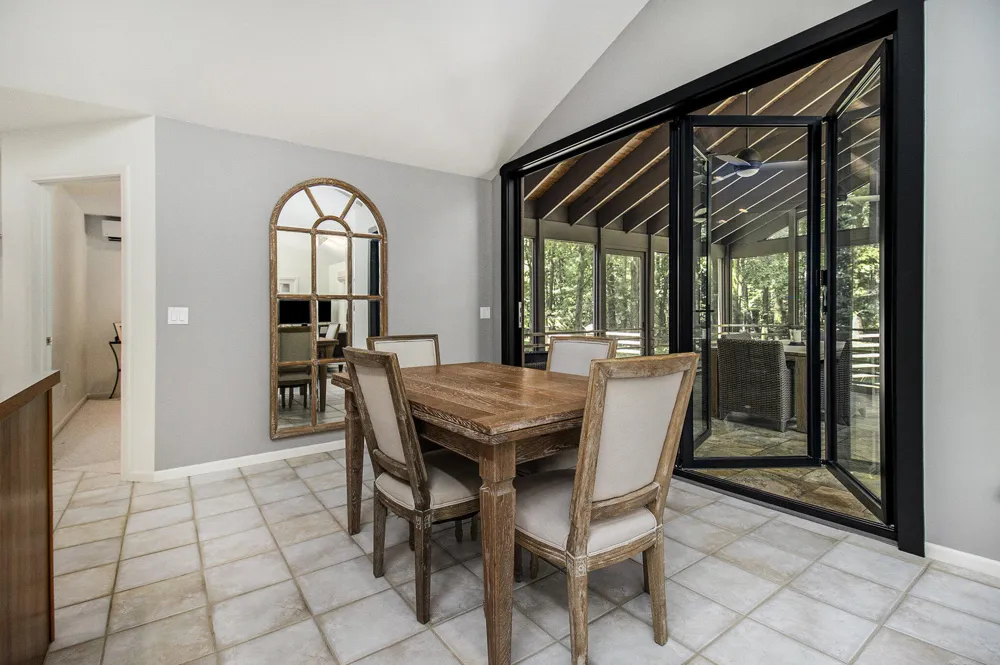 5410 W Oak Ridge Drive Ludington, MI 49431