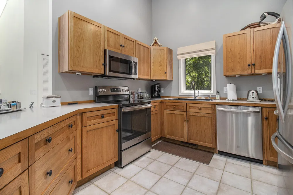 5410 W Oak Ridge Drive Ludington, MI 49431
