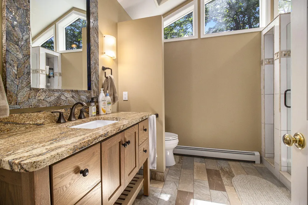 5410 W Oak Ridge Drive Ludington, MI 49431