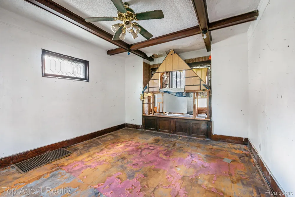 195 Eason Street Highland Park City, MI 48203