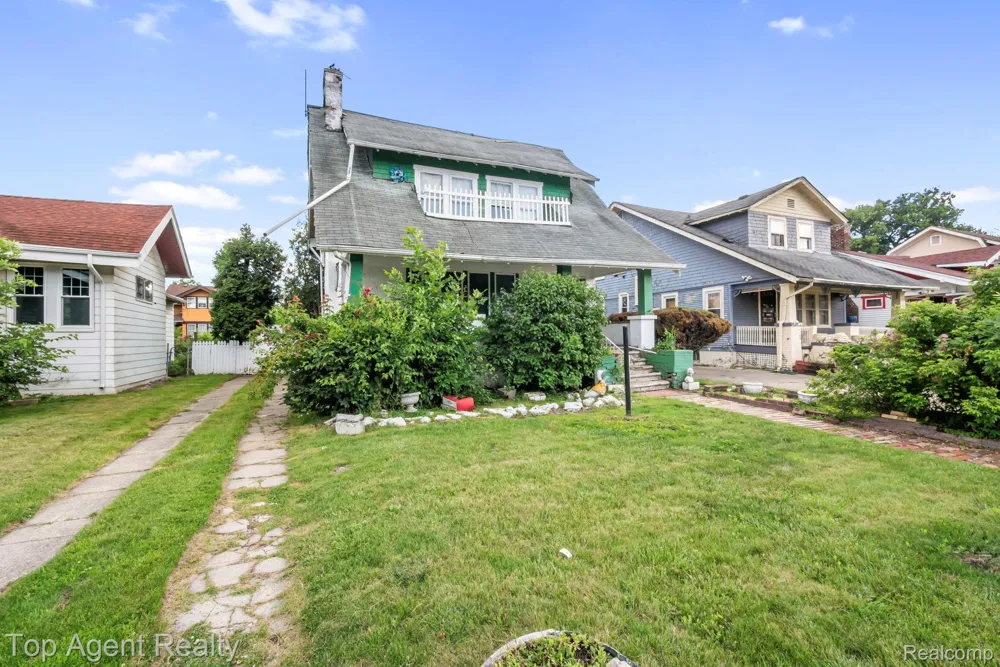 195 Eason Street Highland Park City, MI 48203