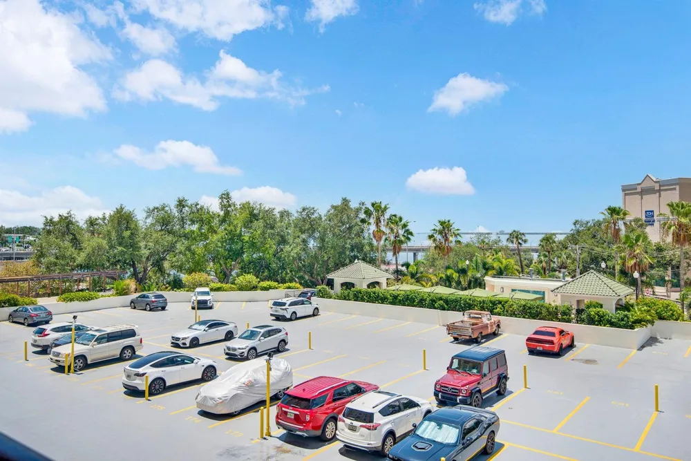 345 BAYSHORE BOULEVARD #403 Tampa, FL 33606