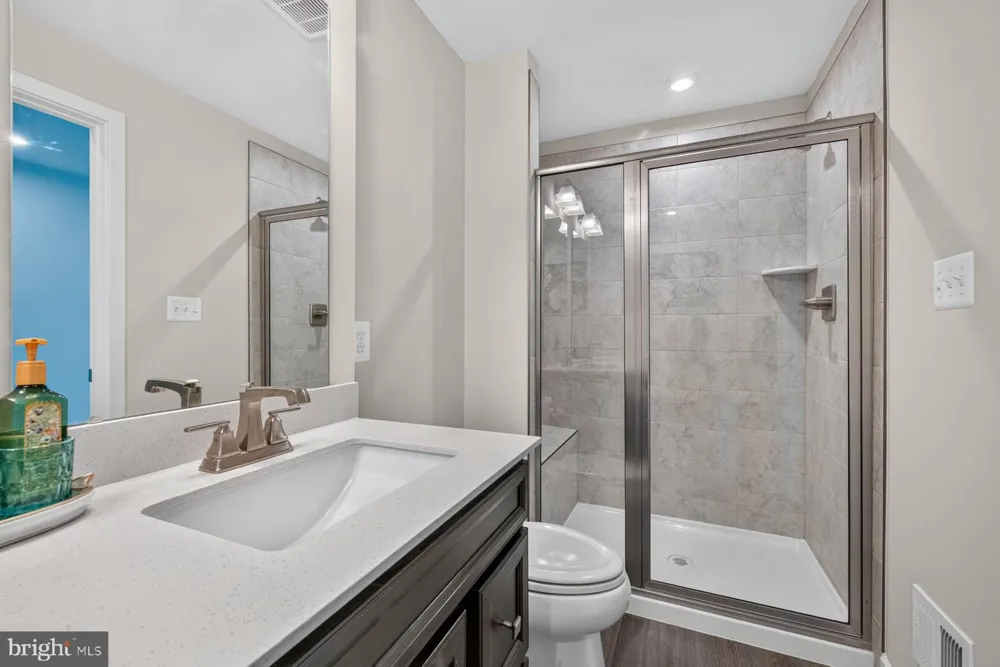 170 LAWNDALE DRIVE Bowie, MD 20716