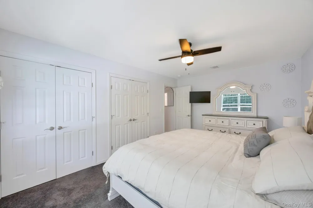 5 The Green #B Shirley, NY 11967