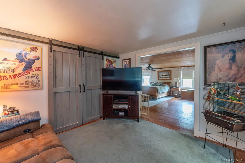 542 Blue Mountain Road Saugerties, NY 12477