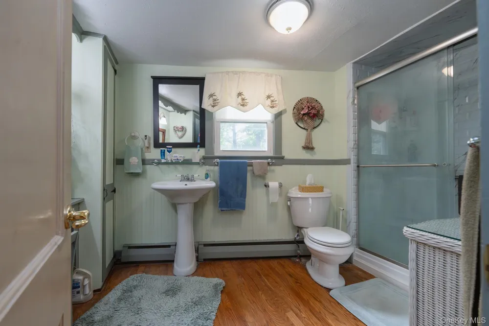 542 Blue Mountain Road Saugerties, NY 12477
