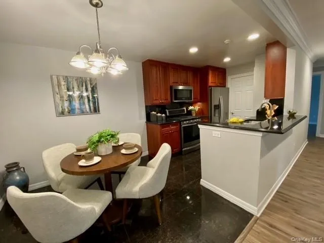 405 Vista View Drive #405 Farmingville, NY 11738