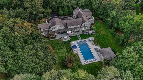 192 Burtis Lane