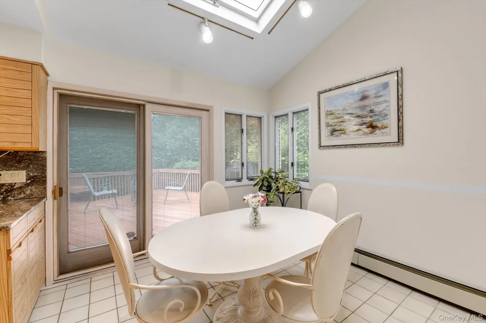 189 Regent Drive Lido Beach, NY 11561