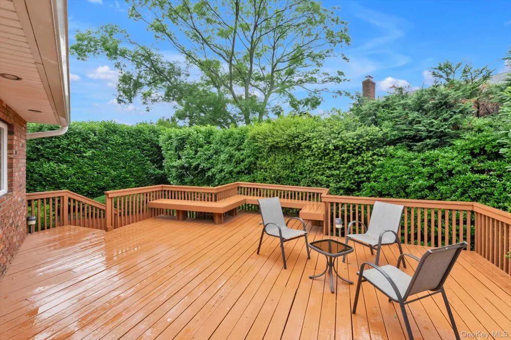 189 Regent Drive Lido Beach, NY 11561