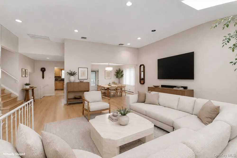 189 Regent Drive Lido Beach, NY 11561