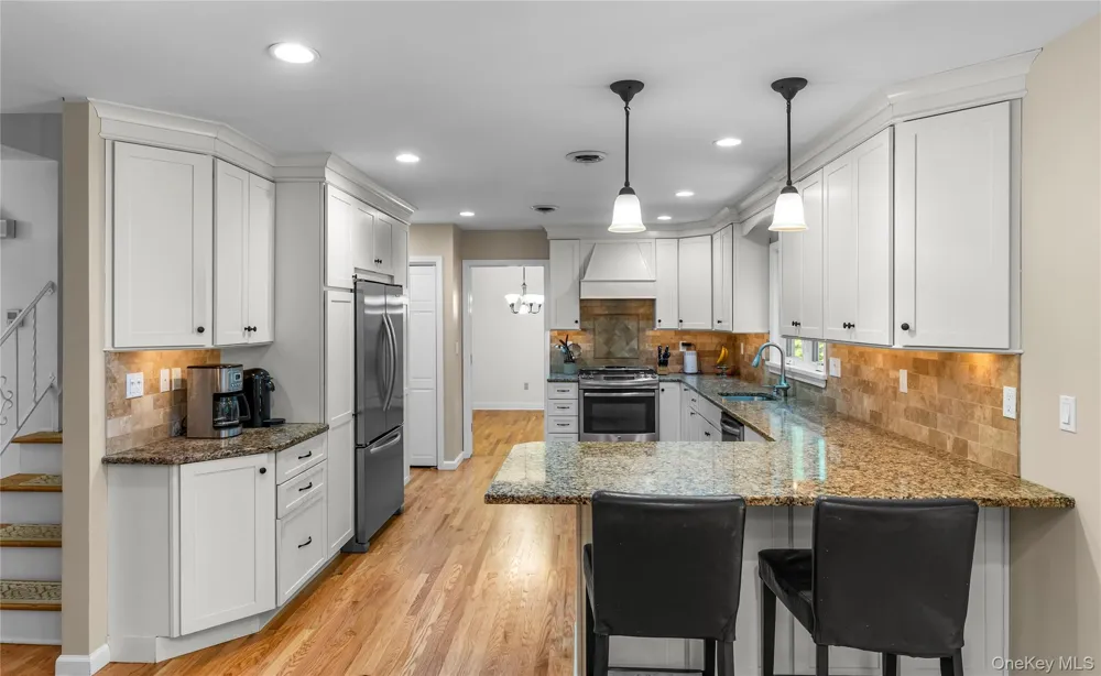 12 Sickletown Road Pearl River, NY 10965