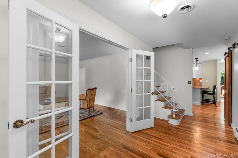 12 Sickletown Road Pearl River, NY 10965