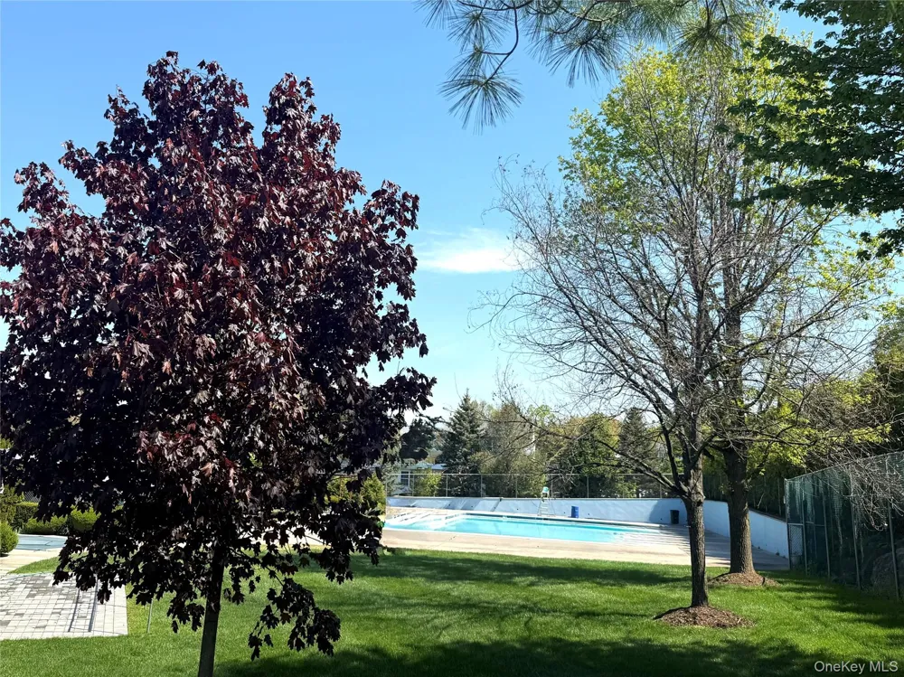 164 Somerset Drive Suffern, NY 10901