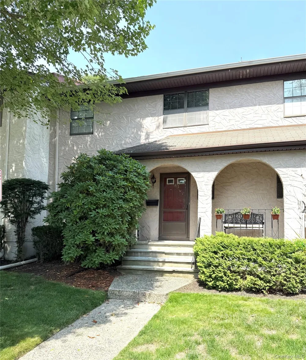 164 Somerset Drive Suffern, NY 10901