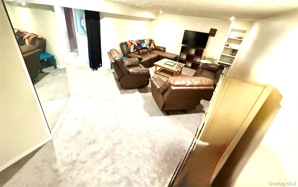 164 Somerset Drive Suffern, NY 10901