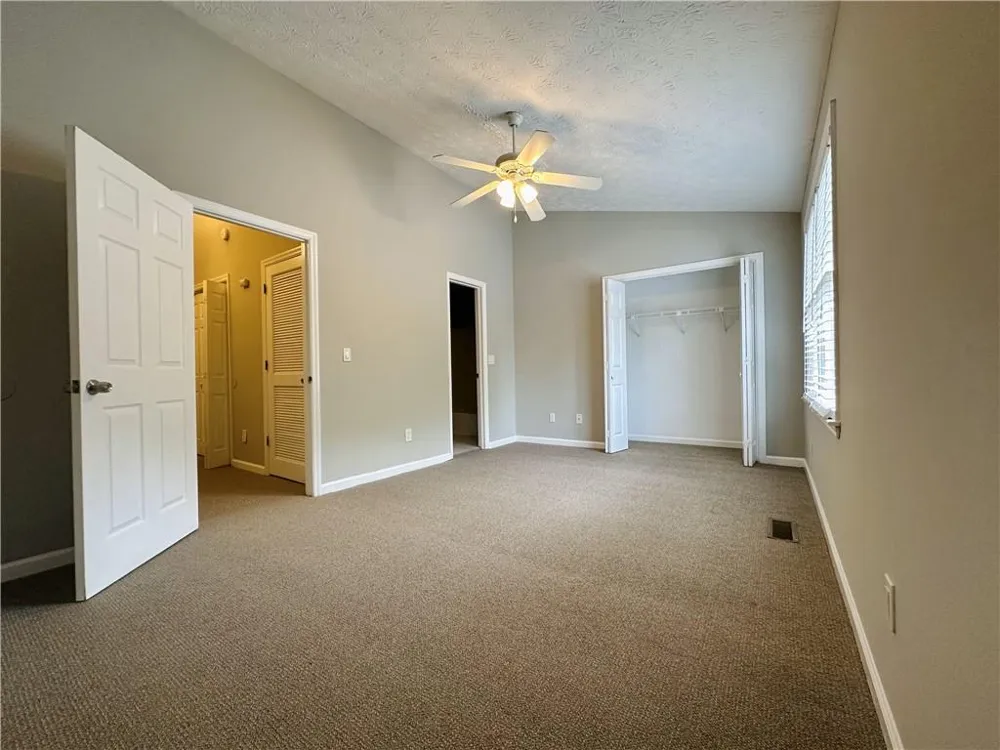 1016 Kennesborough Road NW Kennesaw, GA 30144