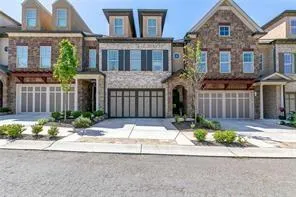 121 Via Roma Woodstock, GA 30188
