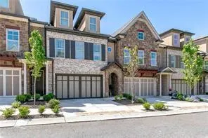 121 Via Roma Woodstock, GA 30188