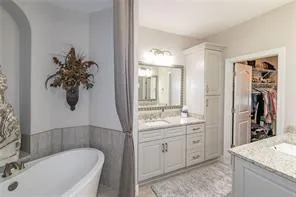 121 Via Roma Woodstock, GA 30188