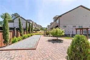 121 Via Roma Woodstock, GA 30188