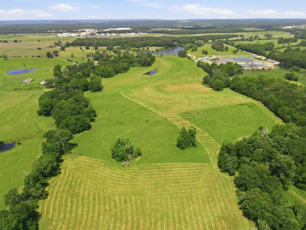 CR 4510 Mt Pleasant, TX 75455