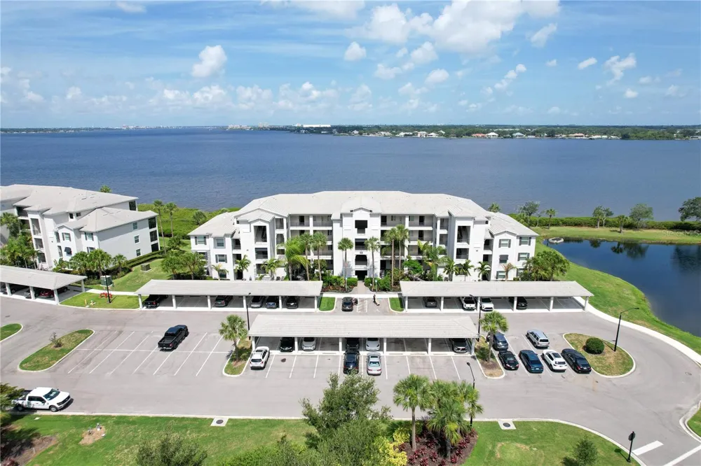 1030 TIDEWATER SHORES LOOP #104 Bradenton, FL 34208