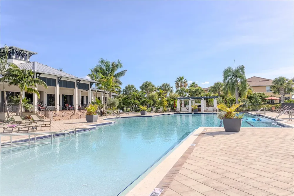 1030 TIDEWATER SHORES LOOP #104 Bradenton, FL 34208