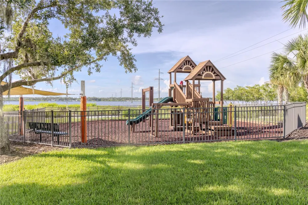 1030 TIDEWATER SHORES LOOP #104 Bradenton, FL 34208