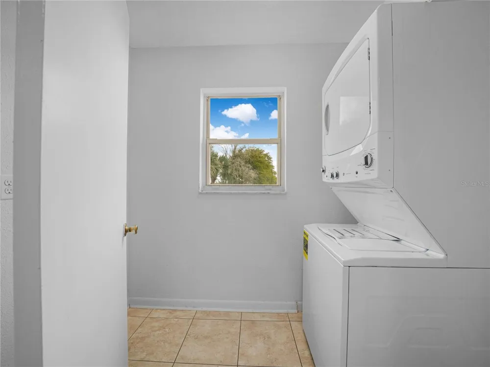 1130 LAKE PARKER AVENUE #A301 Lakeland, FL 33805