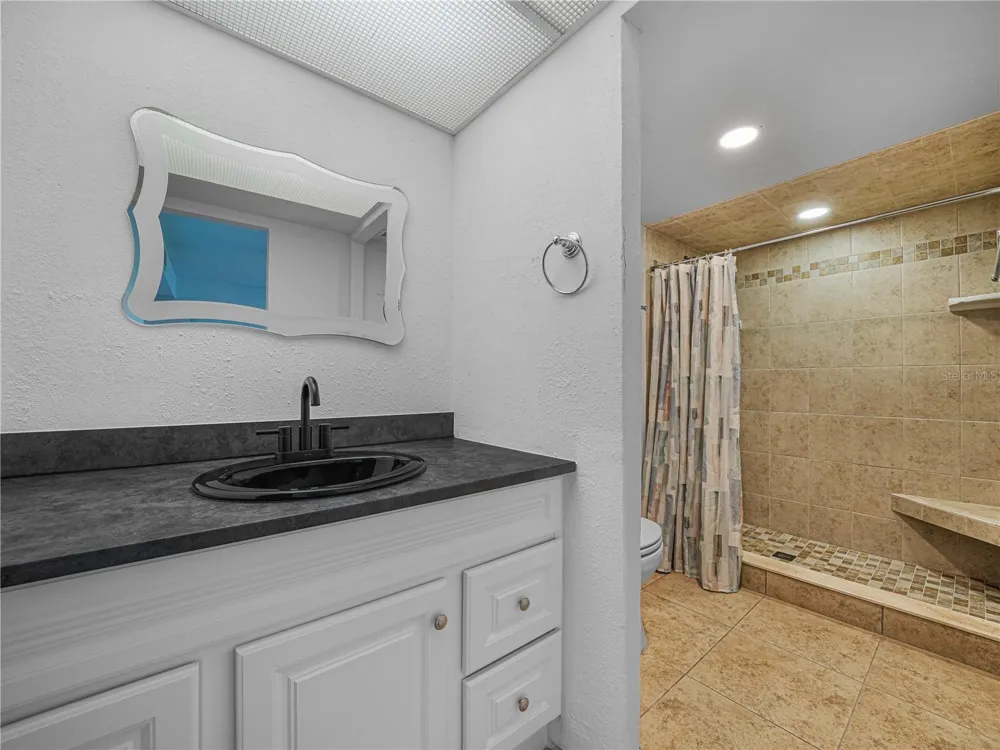 1130 LAKE PARKER AVENUE #A301 Lakeland, FL 33805