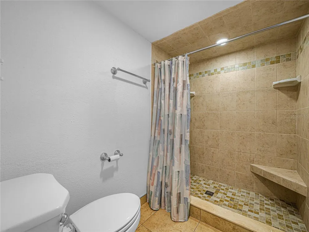 1130 LAKE PARKER AVENUE #A301 Lakeland, FL 33805