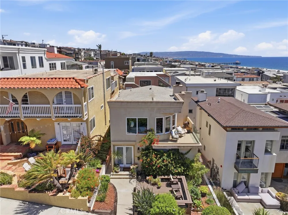 222 24th Street Manhattan Beach, CA 90266