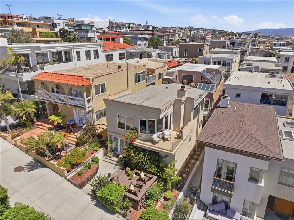 222 24th Street Manhattan Beach, CA 90266