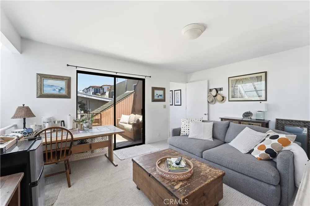 222 24th Street Manhattan Beach, CA 90266
