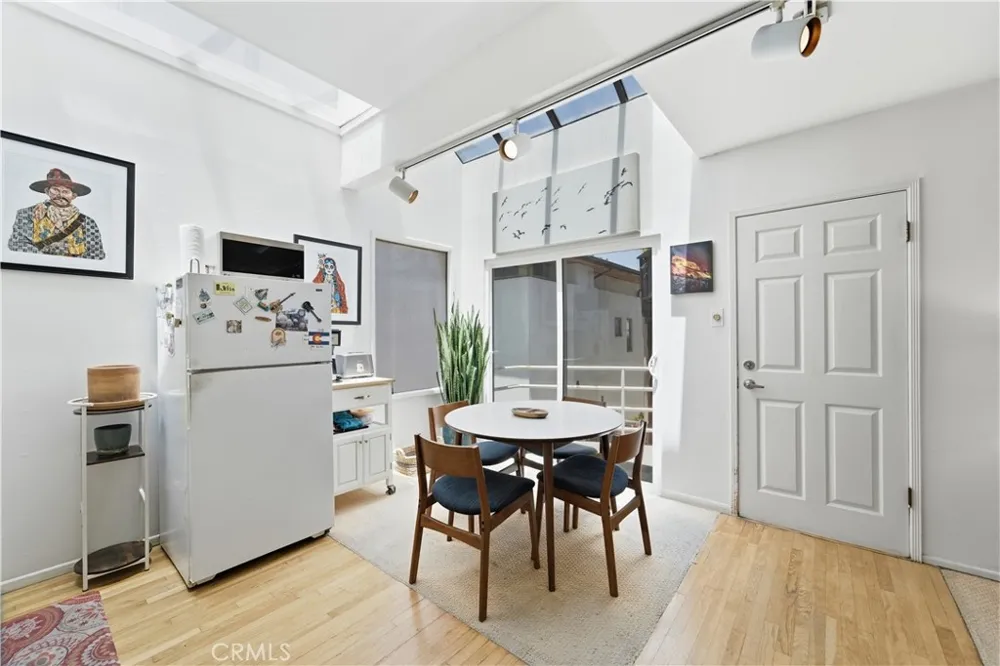 222 24th Street Manhattan Beach, CA 90266
