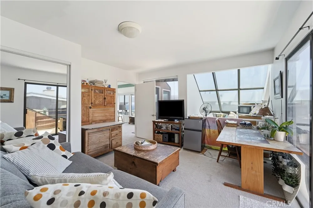 222 24th Street Manhattan Beach, CA 90266