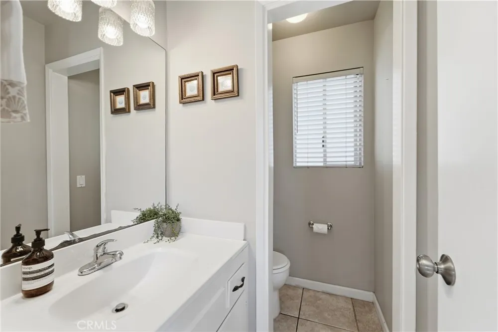 222 24th Street Manhattan Beach, CA 90266