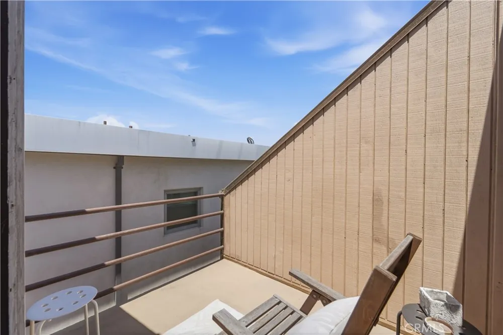 222 24th Street Manhattan Beach, CA 90266