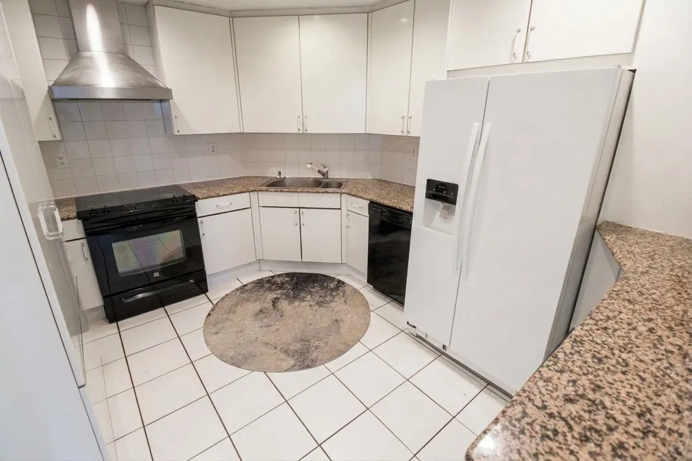 108 HARMON COVE TOWER Secaucus, NJ 07094