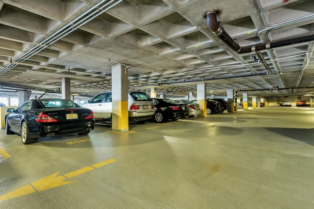 108 HARMON COVE TOWER Secaucus, NJ 07094