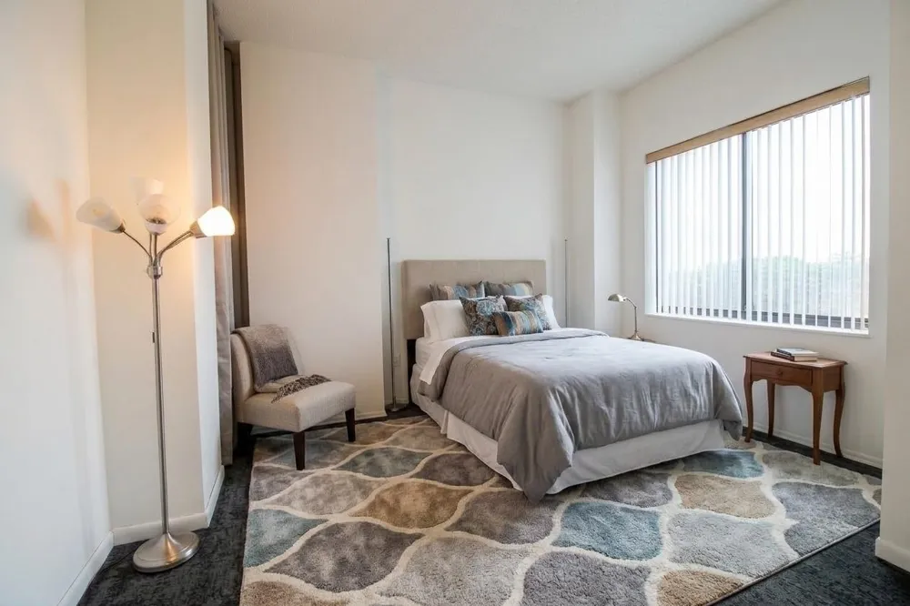 108 HARMON COVE TOWER Secaucus, NJ 07094