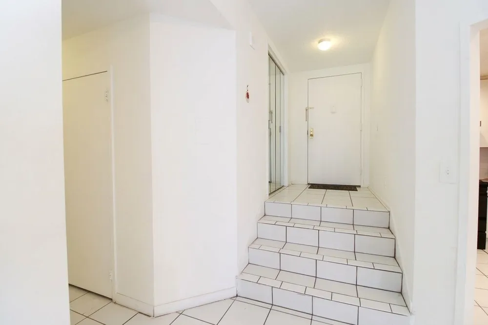 108 HARMON COVE TOWER Secaucus, NJ 07094