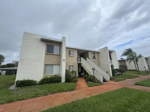 1310 NE 14th Court #K19