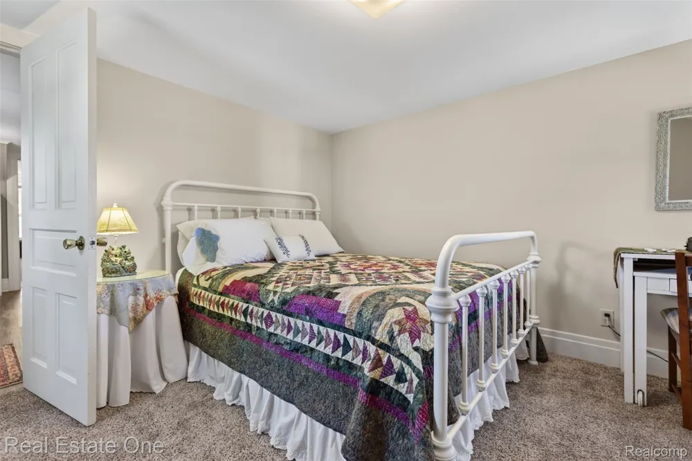 4 Church Street Brandon Charter Township, MI 48462