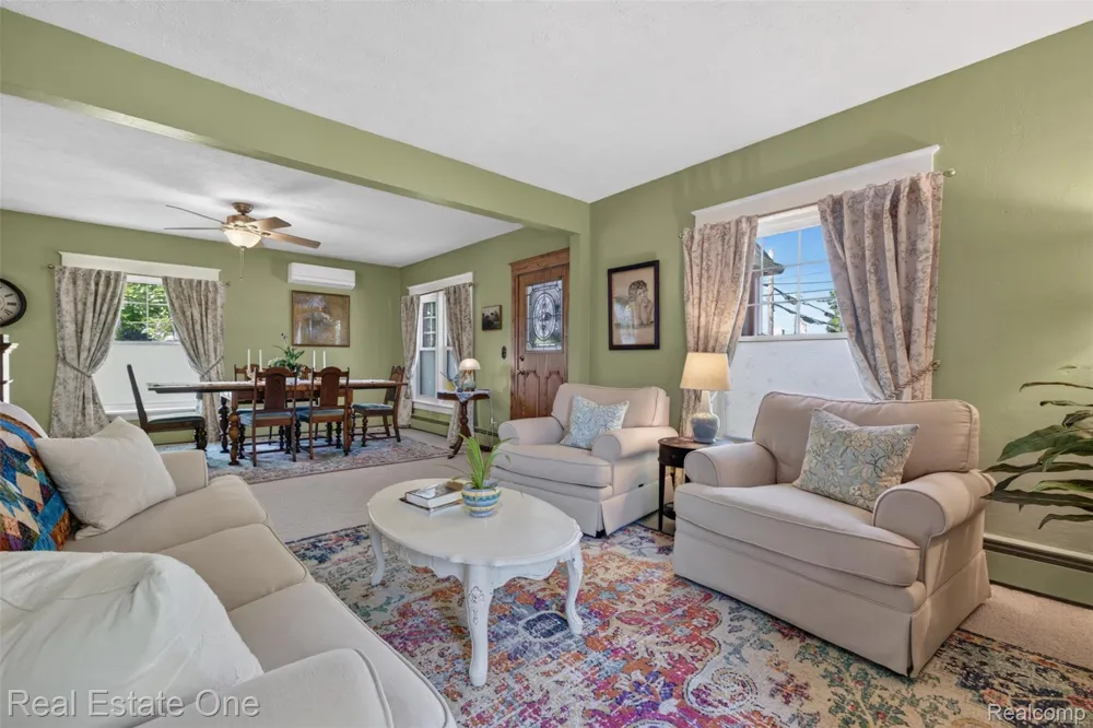 4 Church Street Brandon Charter Township, MI 48462