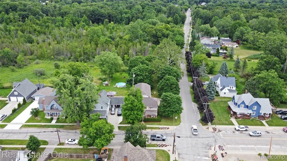 4 Church Street Brandon Charter Township, MI 48462