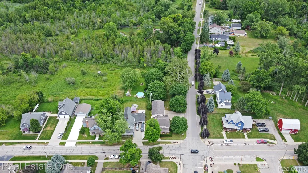 4 Church Street Brandon Charter Township, MI 48462