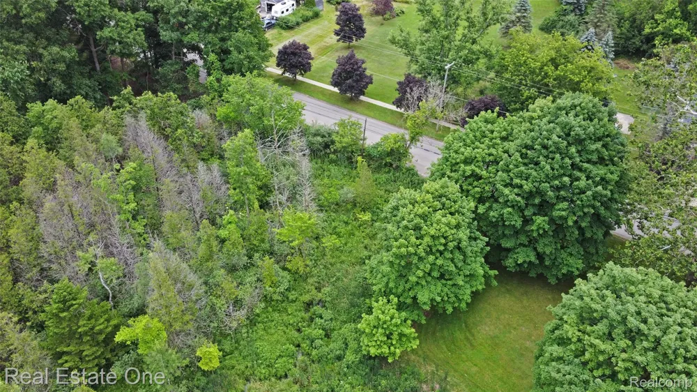4 Church Street Brandon Charter Township, MI 48462